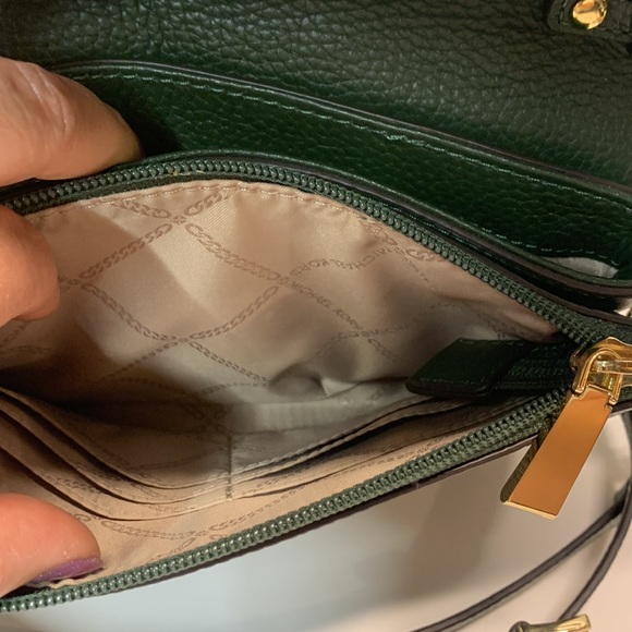 Like New Michael Kors Green Leather Crossbody Bag - Picture 10 of 14